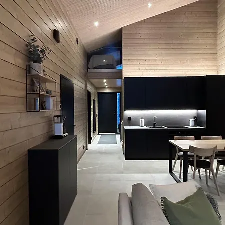 Sorelia, 2 Bedrooms, Loft * Äkäslompolo